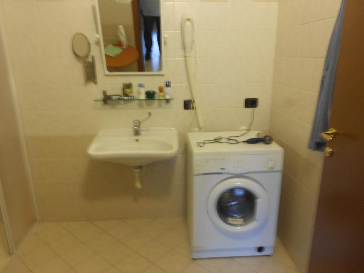 Residence Il Rampicante Monticelli Terme Pokoj fotografie